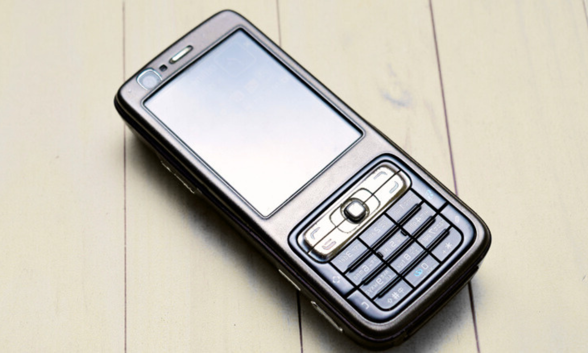 Nokia N73
